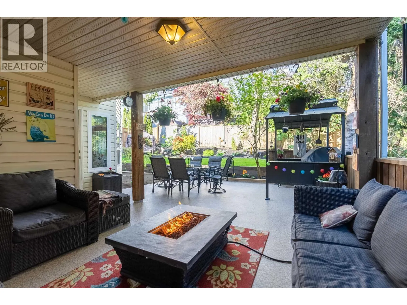 318 ROCHE POINT DRIVE