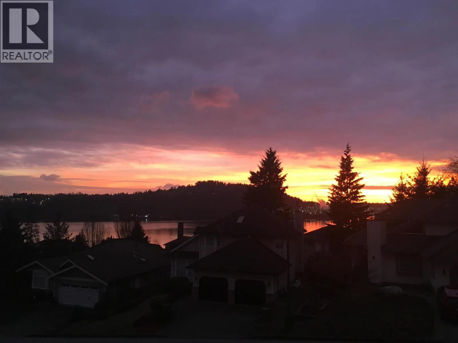 318 ROCHE POINT DRIVE