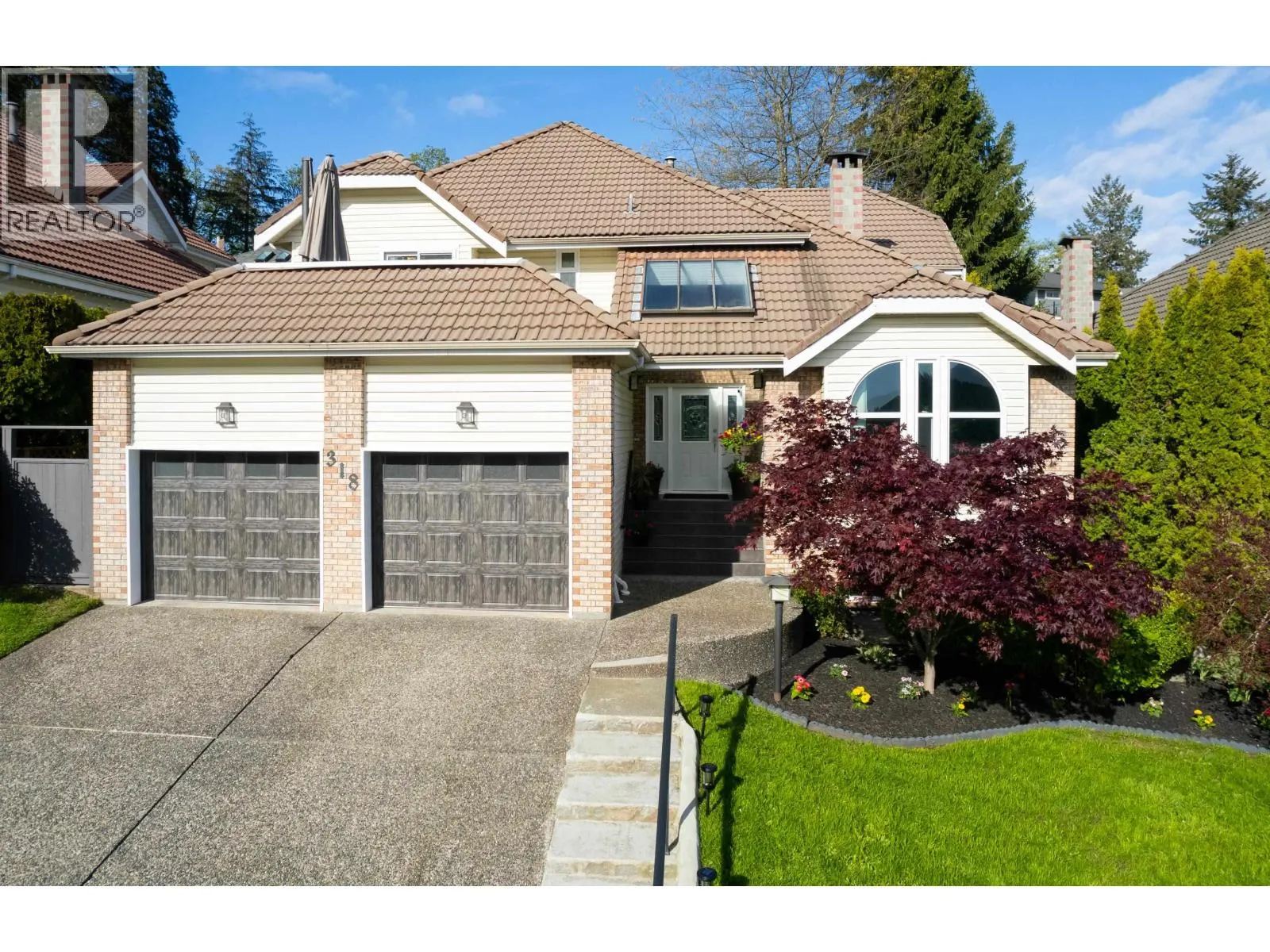 318 ROCHE POINT DRIVE