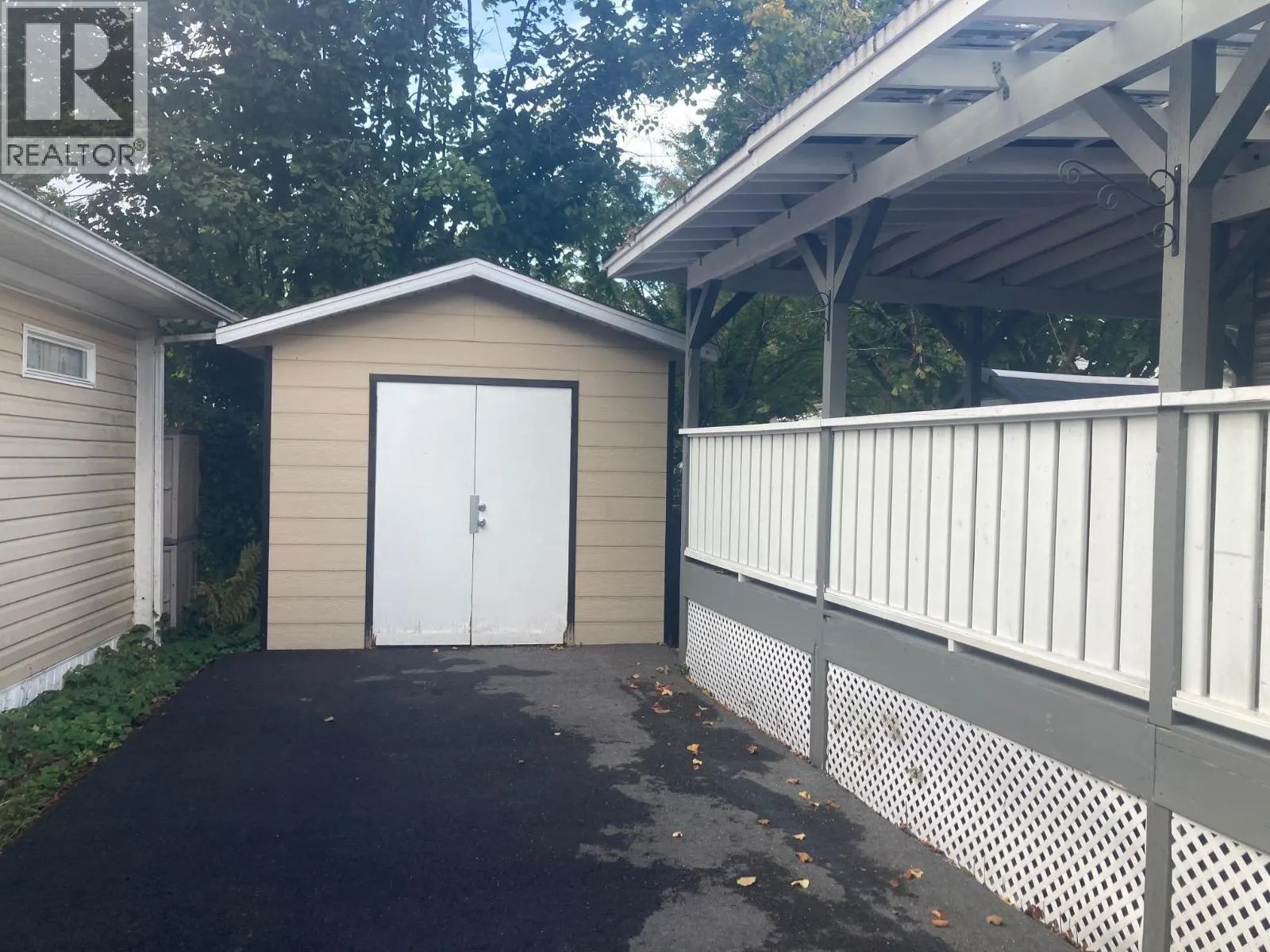 247 TOMAHAWK AVENUE