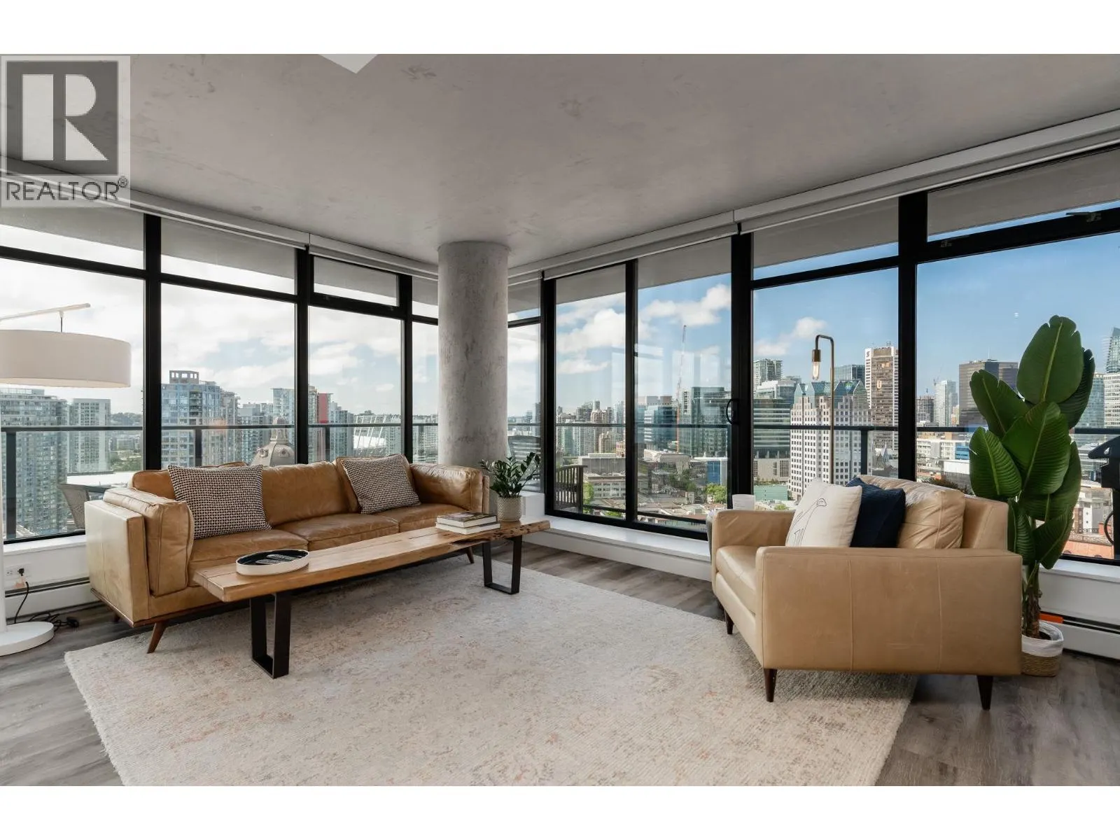 2705 108 W CORDOVA STREET
