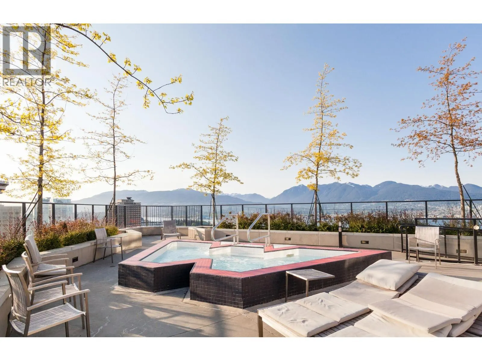 2705 108 W CORDOVA STREET