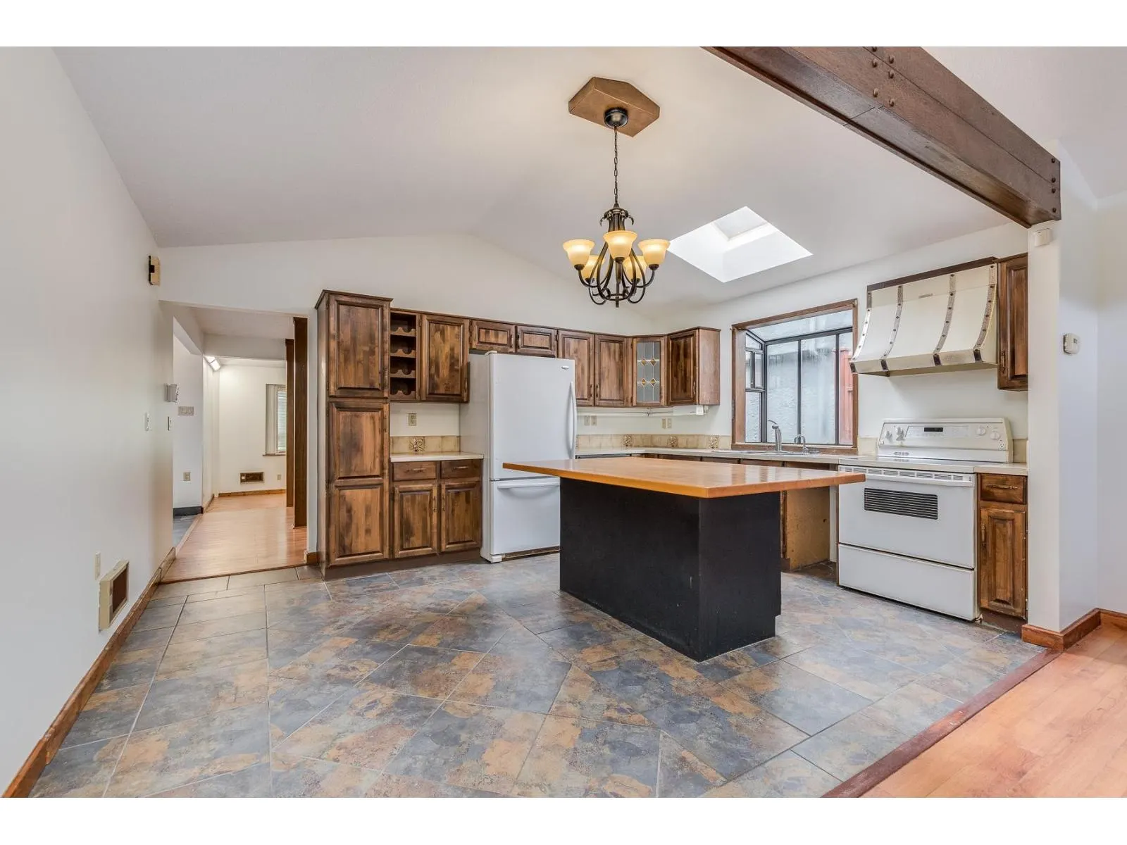 11734 ALDERWOOD CRESCENT
