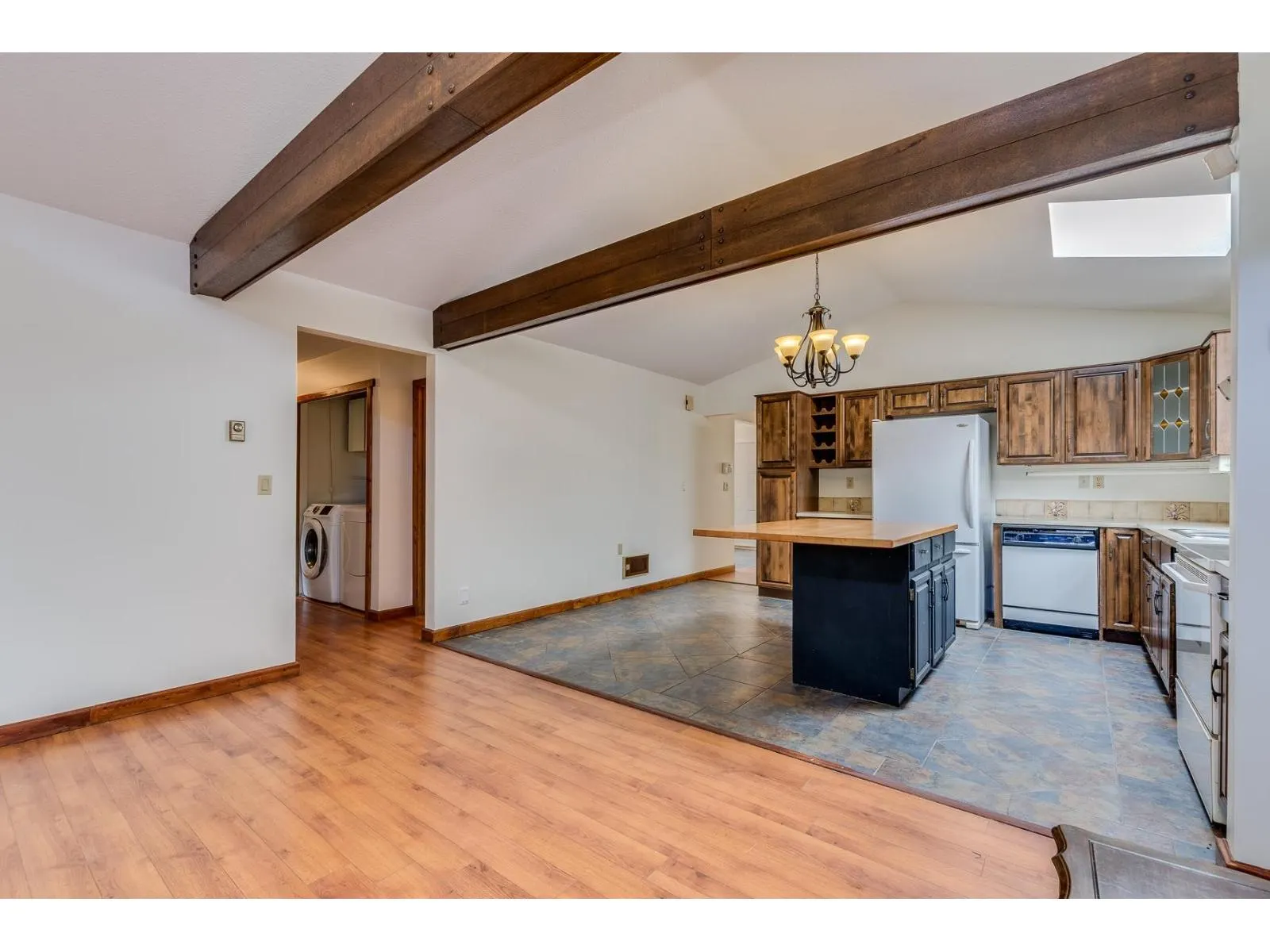 11734 ALDERWOOD CRESCENT