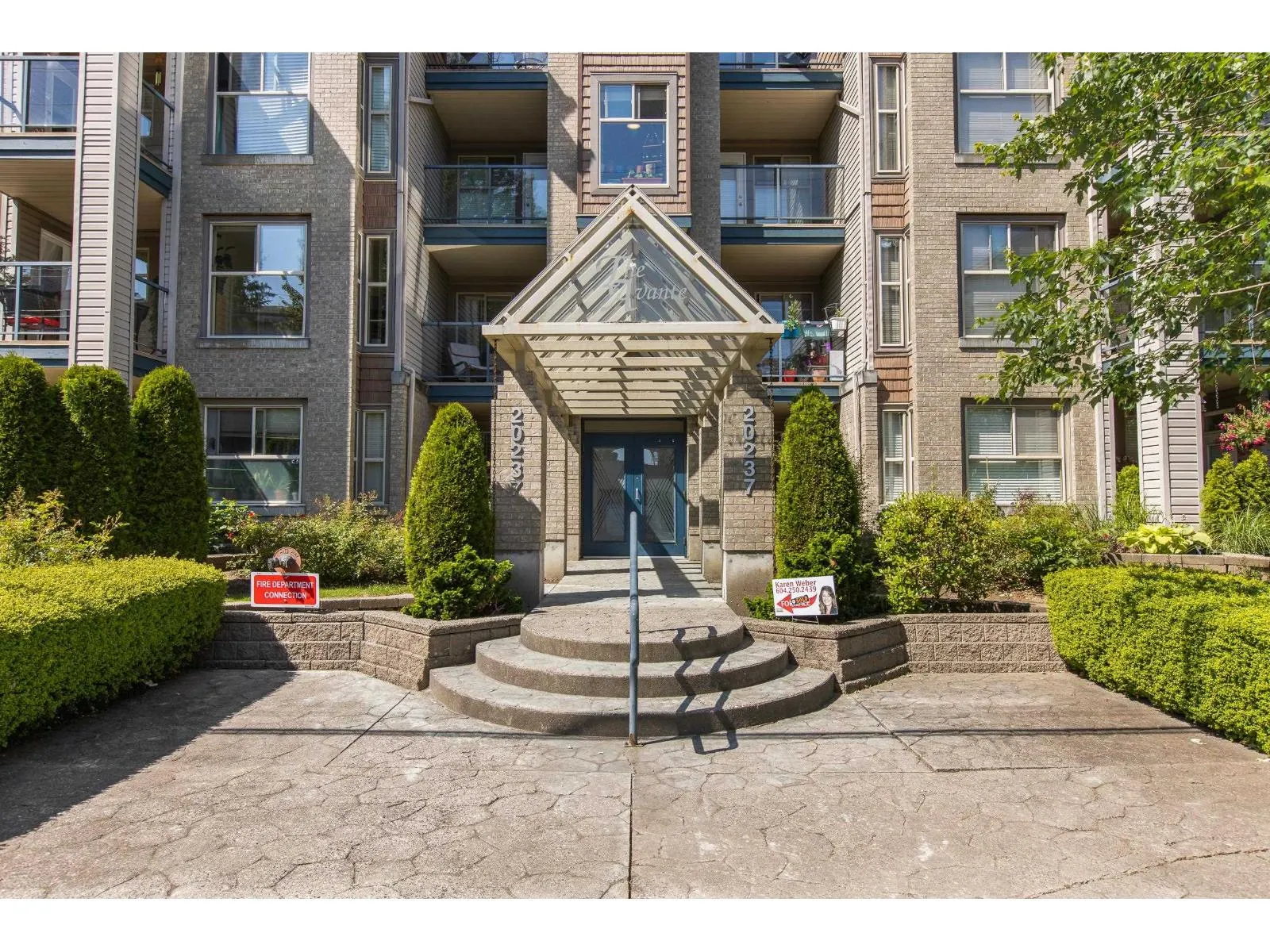 202 20237 54 AVENUE