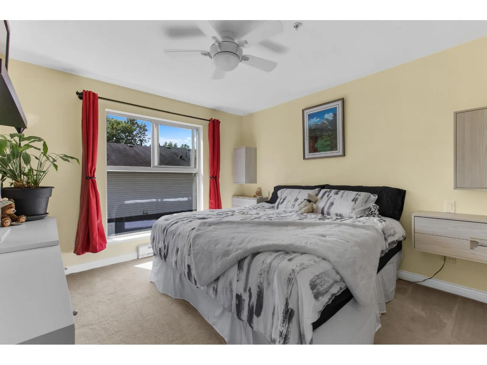 202 20237 54 AVENUE