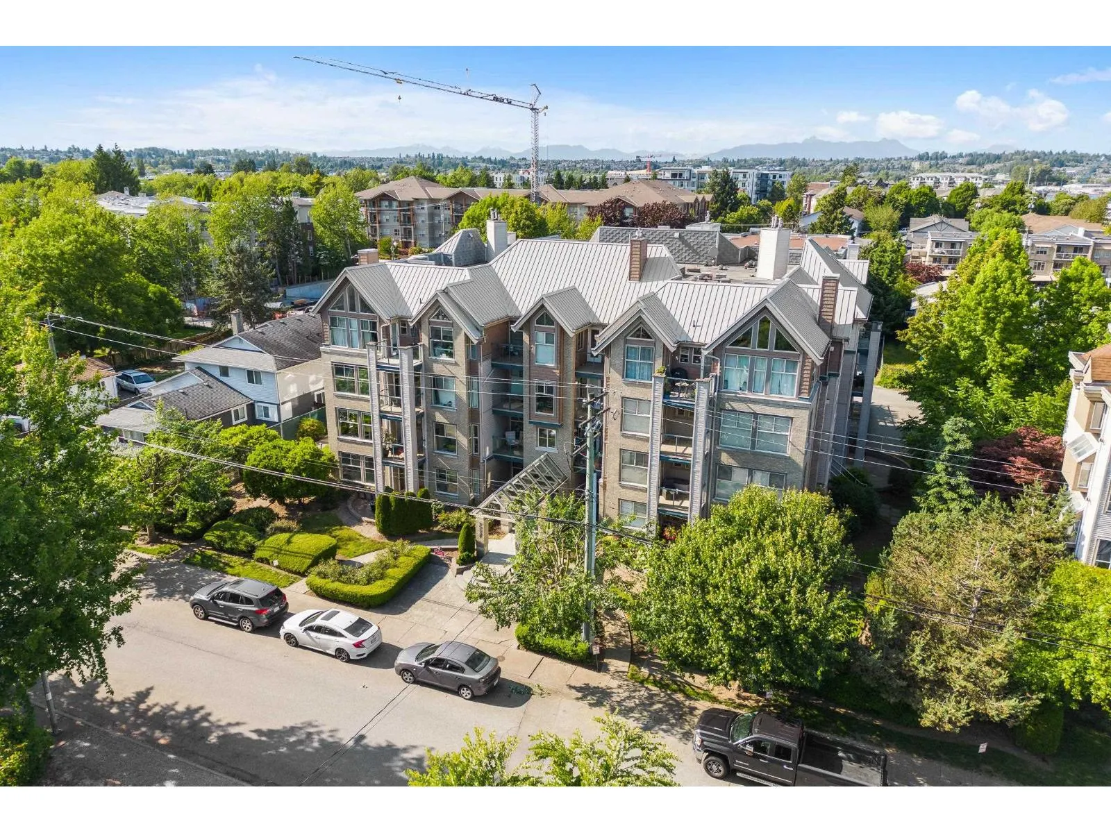 202 20237 54 AVENUE