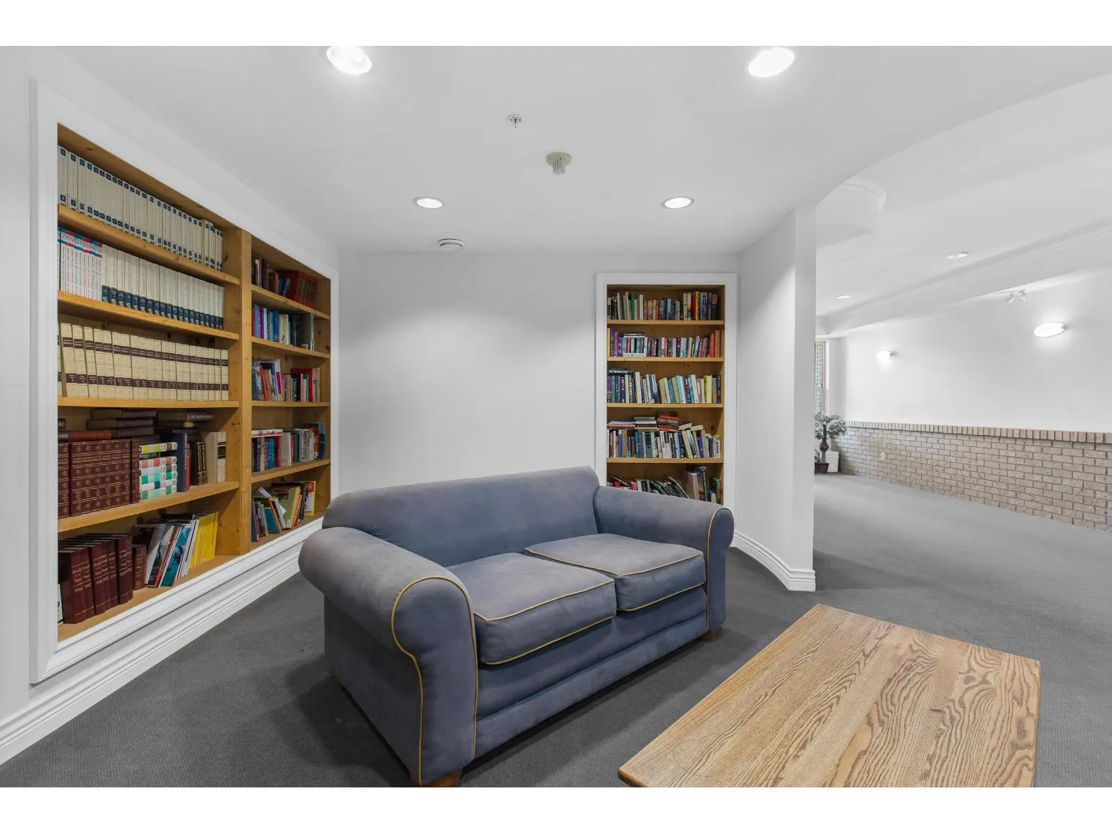 202 20237 54 AVENUE