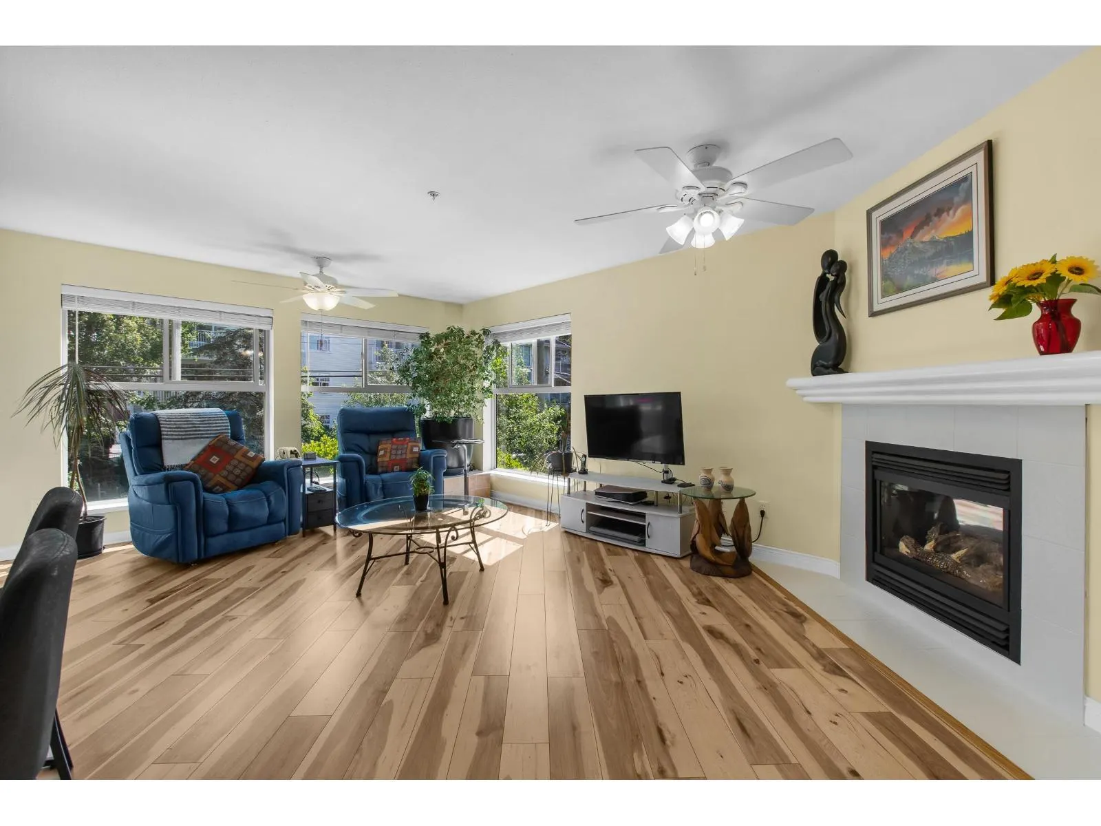 202 20237 54 AVENUE