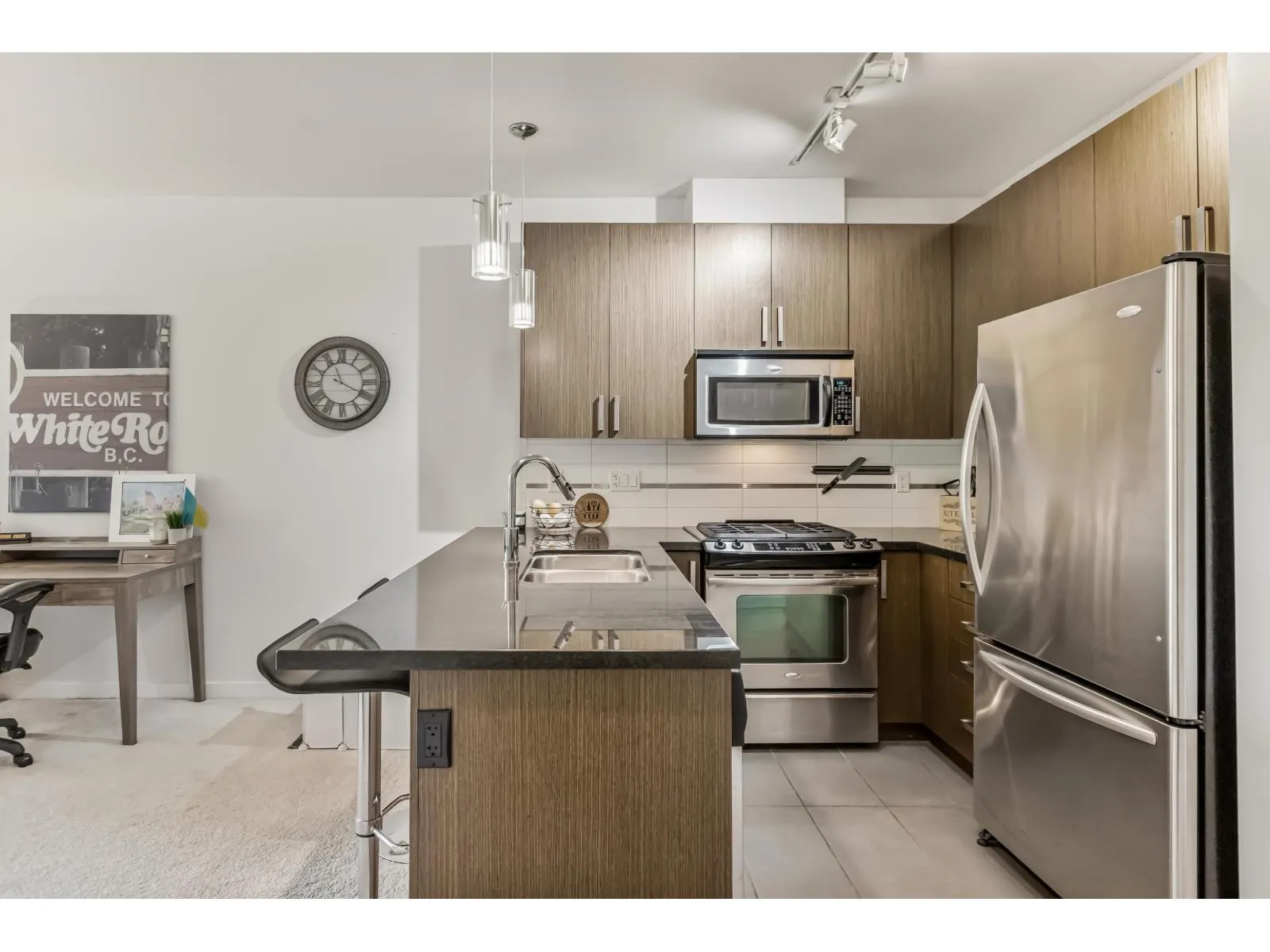 329 15988 26 AVENUE