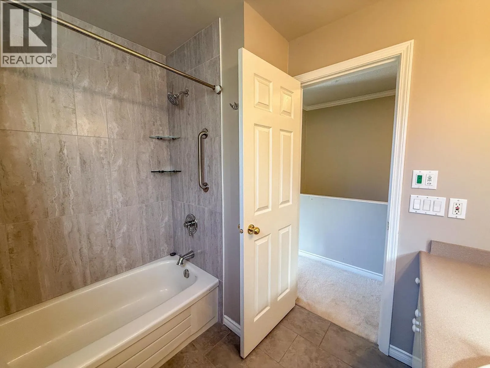 141 3031 WILLIAMS ROAD