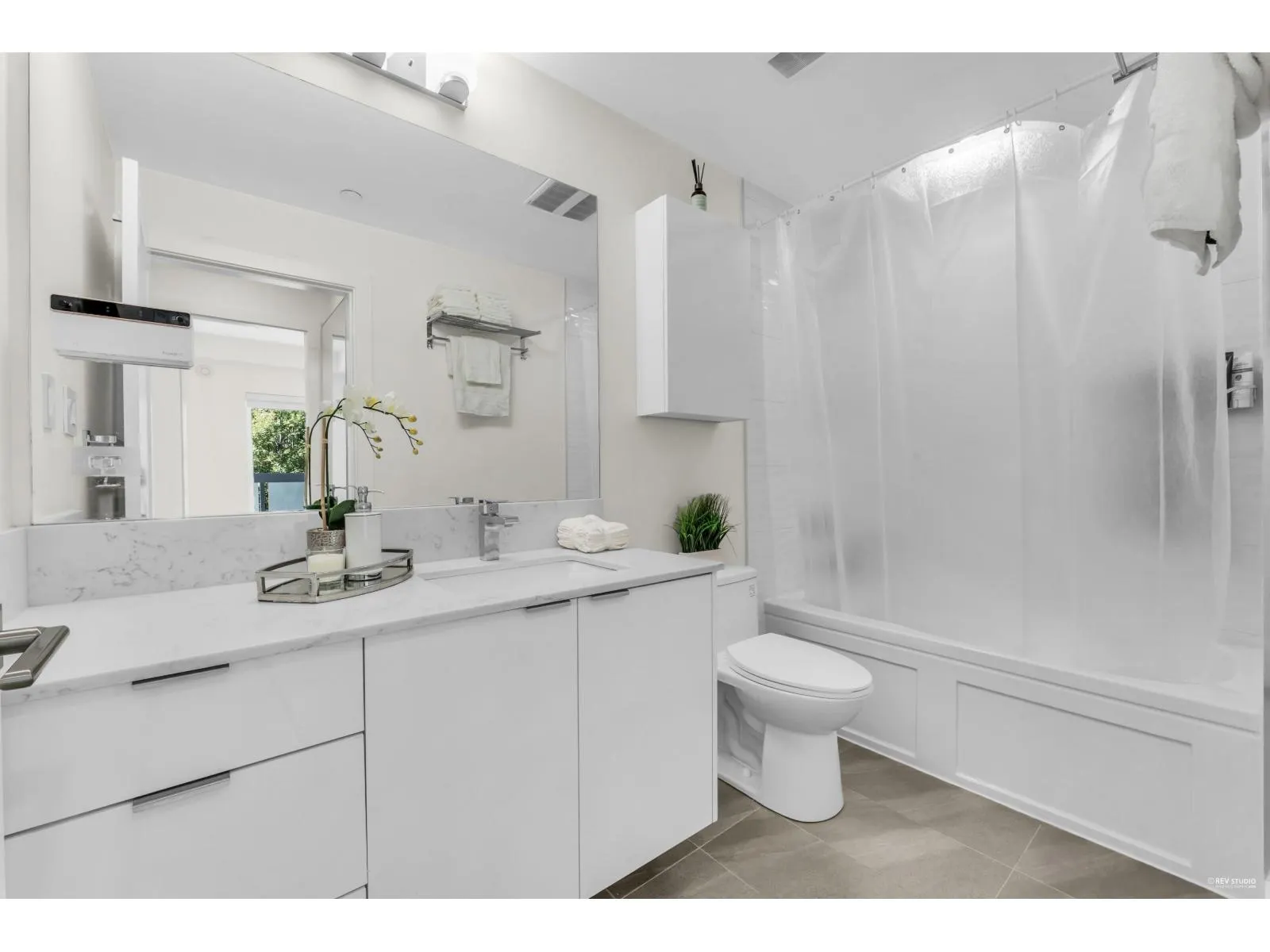 B212 8447 202 STREET