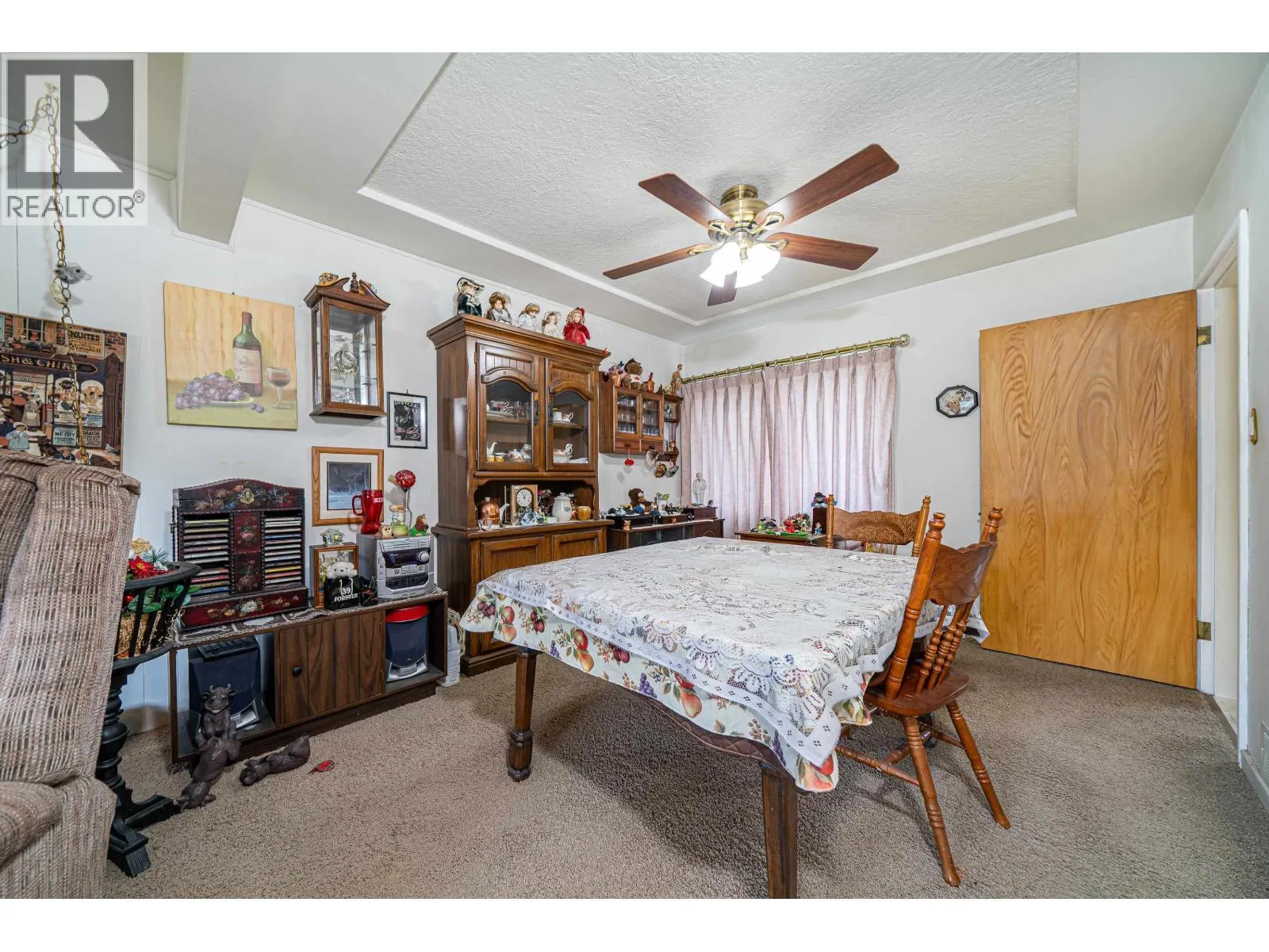 4277 CASTLEWOOD CRESCENT