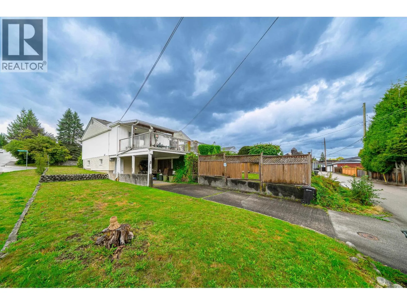 4277 CASTLEWOOD CRESCENT