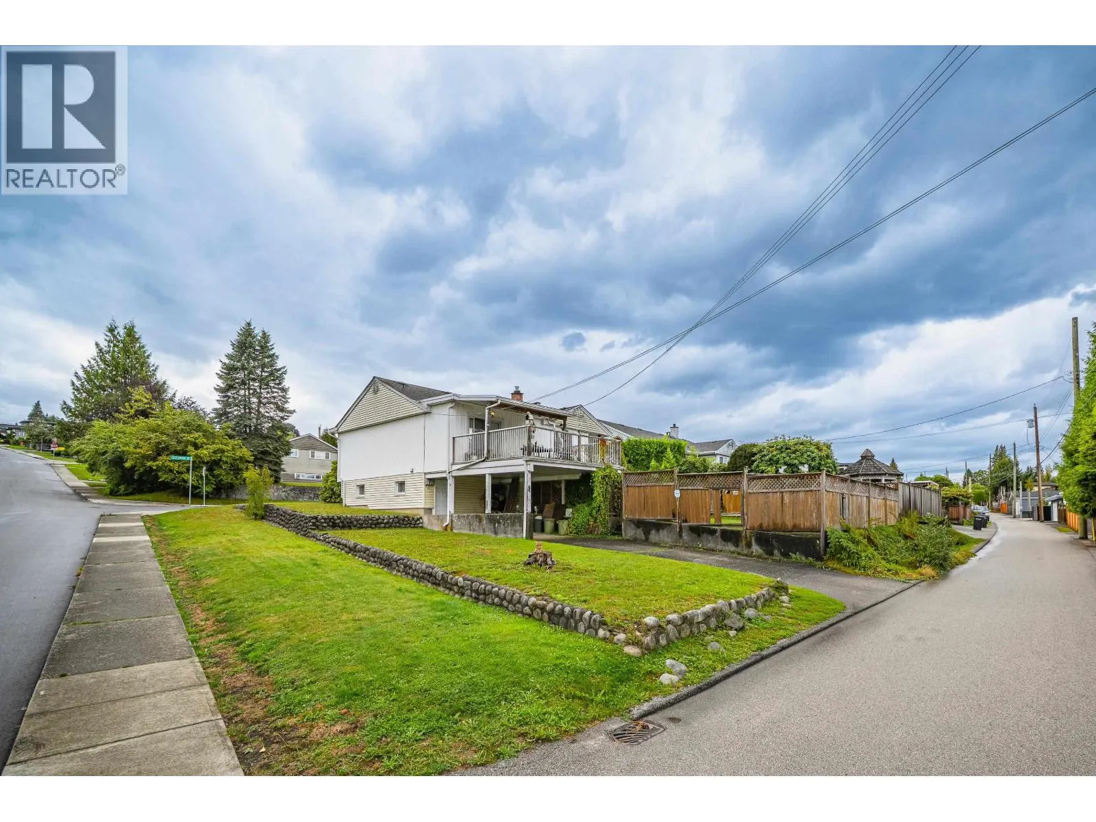 4277 CASTLEWOOD CRESCENT