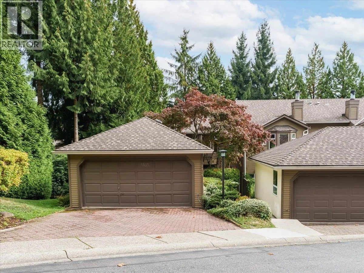 8804 ROBINS COURT