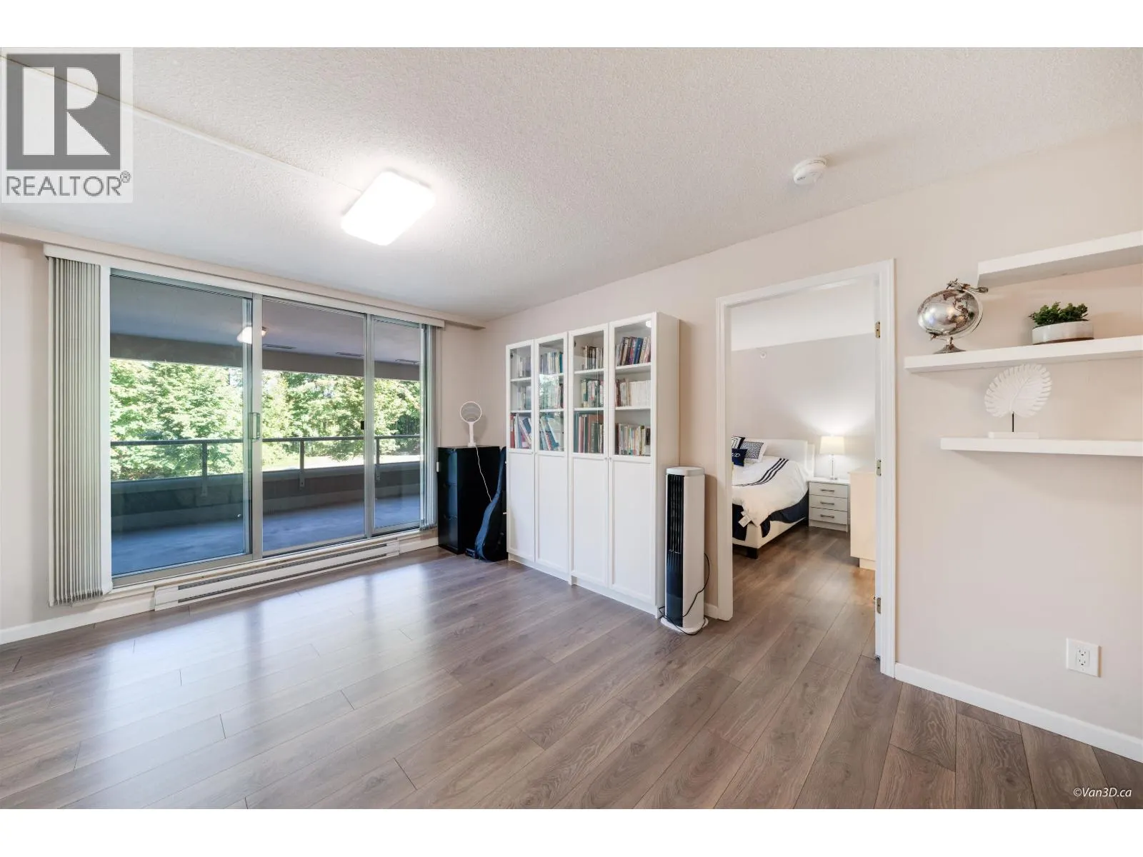 203 3070 GUILDFORD WAY