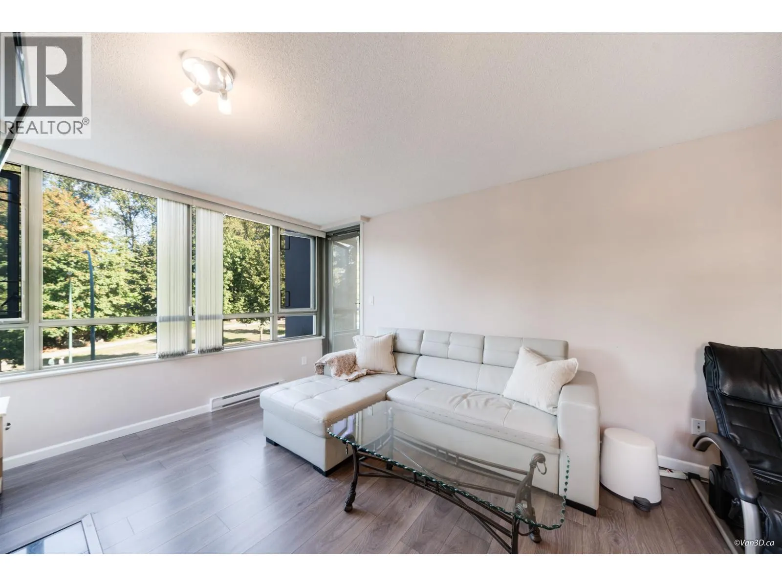 203 3070 GUILDFORD WAY