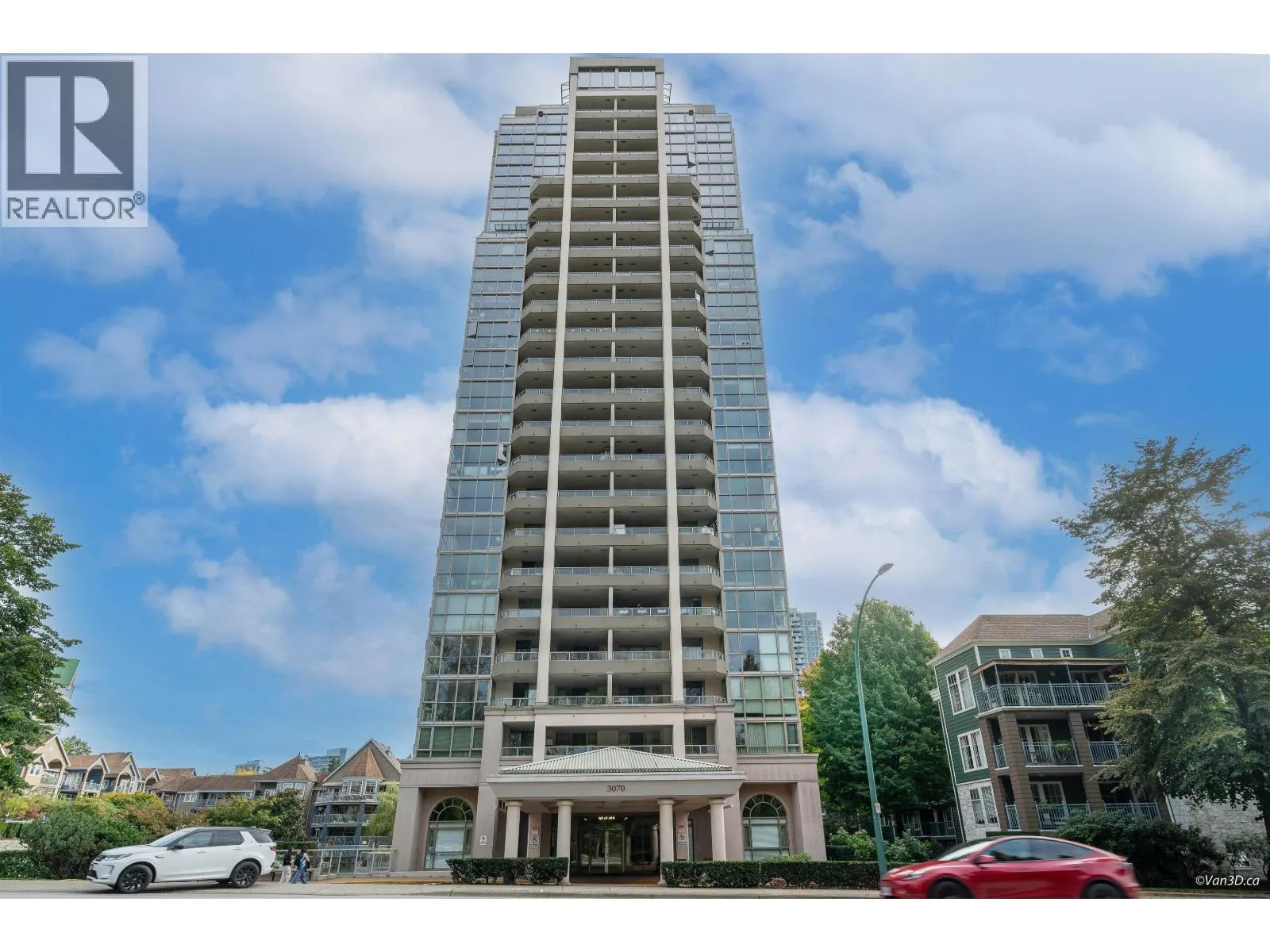203 3070 GUILDFORD WAY
