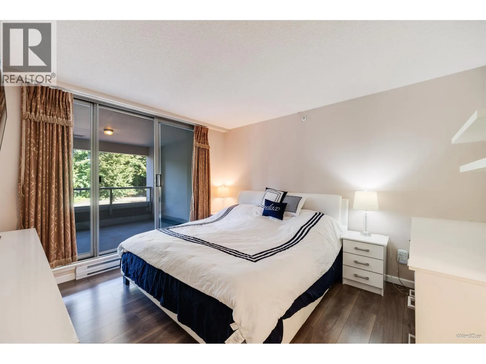 203 3070 GUILDFORD WAY