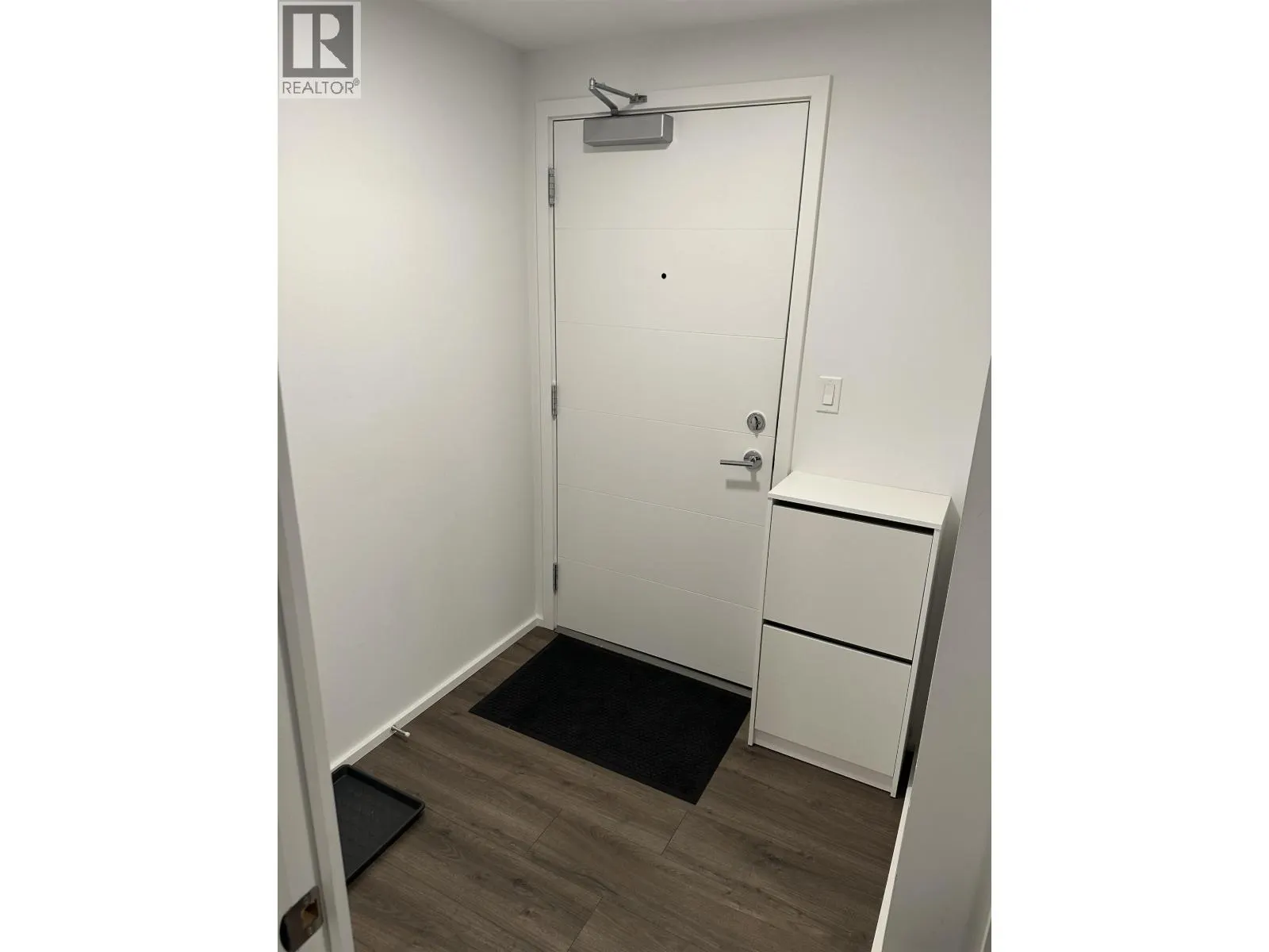 1311 3833 EVERGREEN PLACE