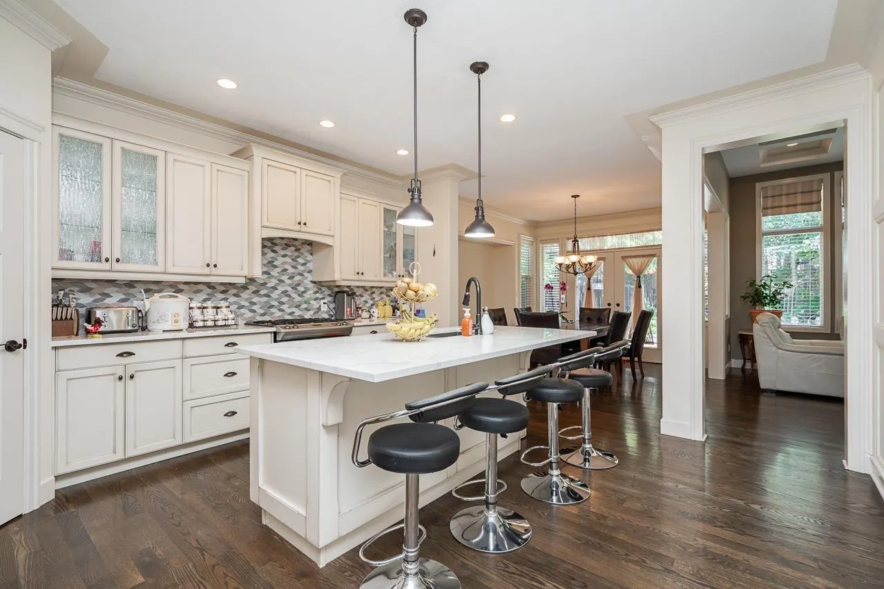 8512 BRADSHAW PLACE|Eastern Hillsides