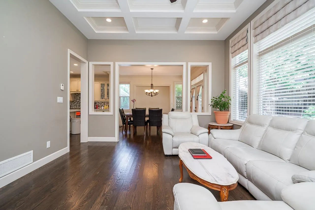 8512 BRADSHAW PLACE|Eastern Hillsides