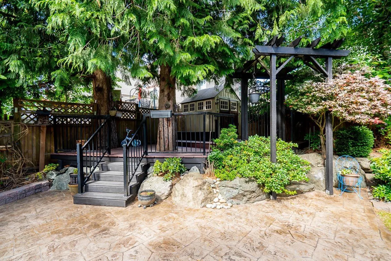 8512 BRADSHAW PLACE|Eastern Hillsides