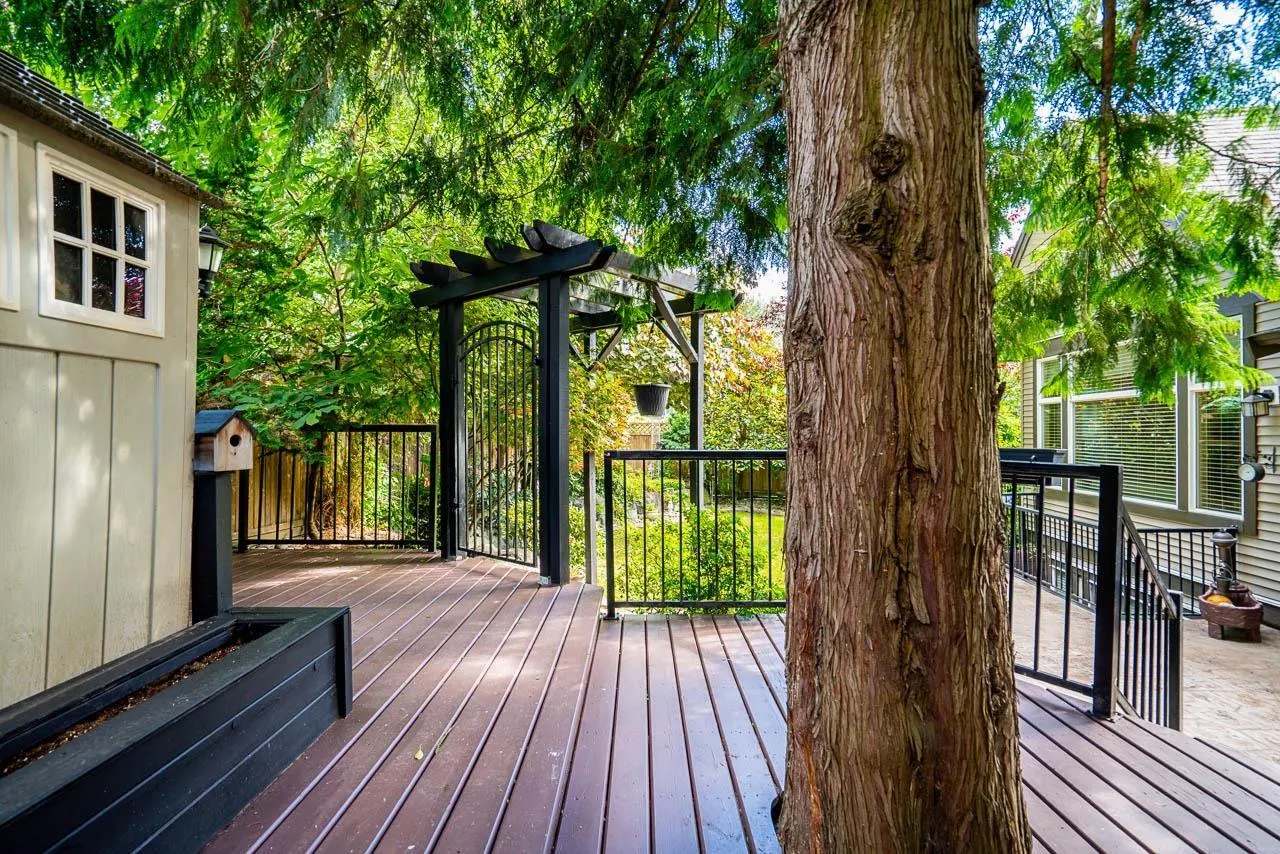 8512 BRADSHAW PLACE|Eastern Hillsides