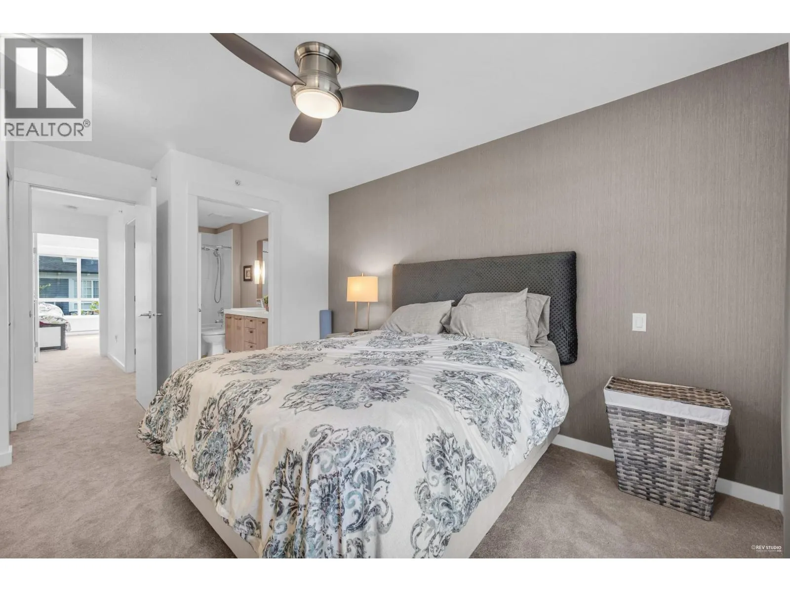 64 2423 AVON PLACE