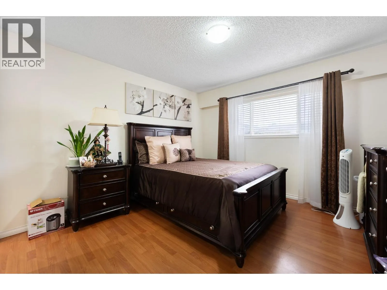 3391 BOWEN DRIVE