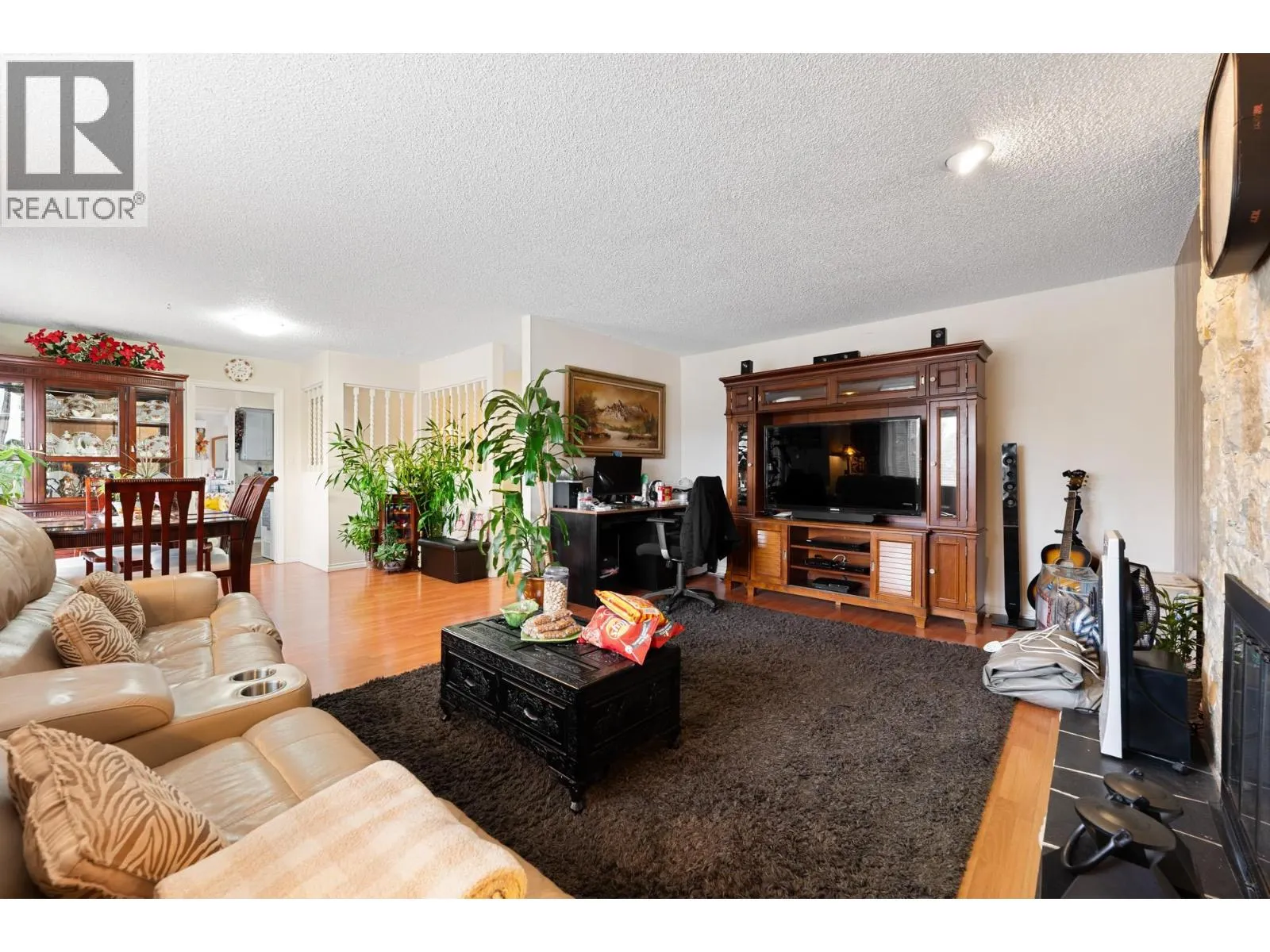 3391 BOWEN DRIVE