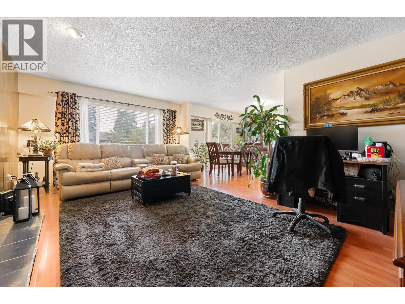 3391 BOWEN DRIVE