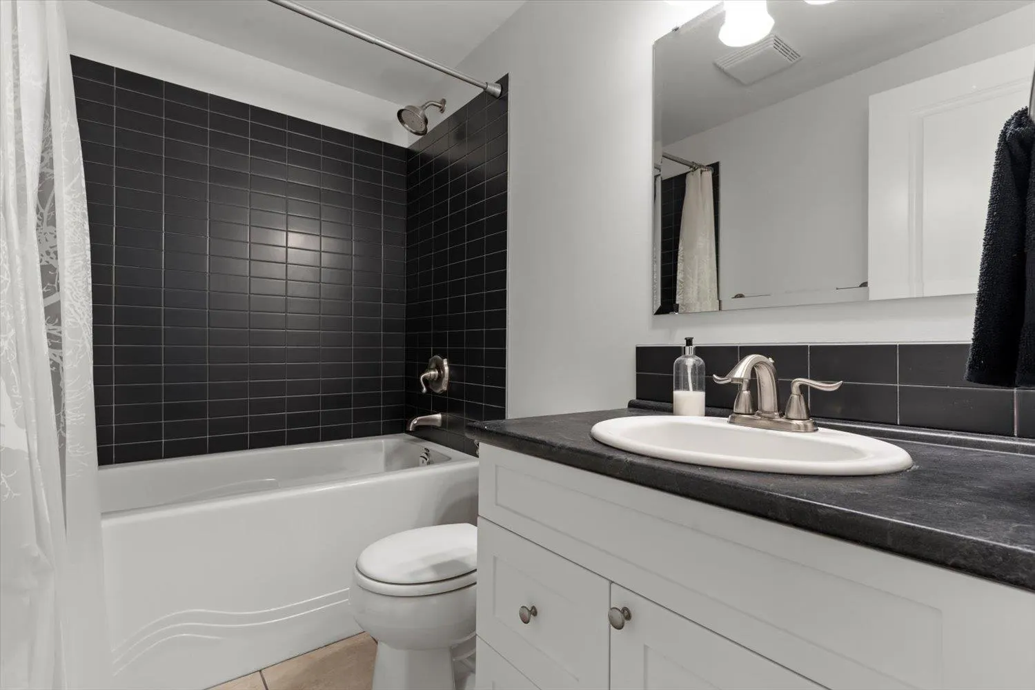 36 5960 COWICHAN STREET|Garrison Crossing