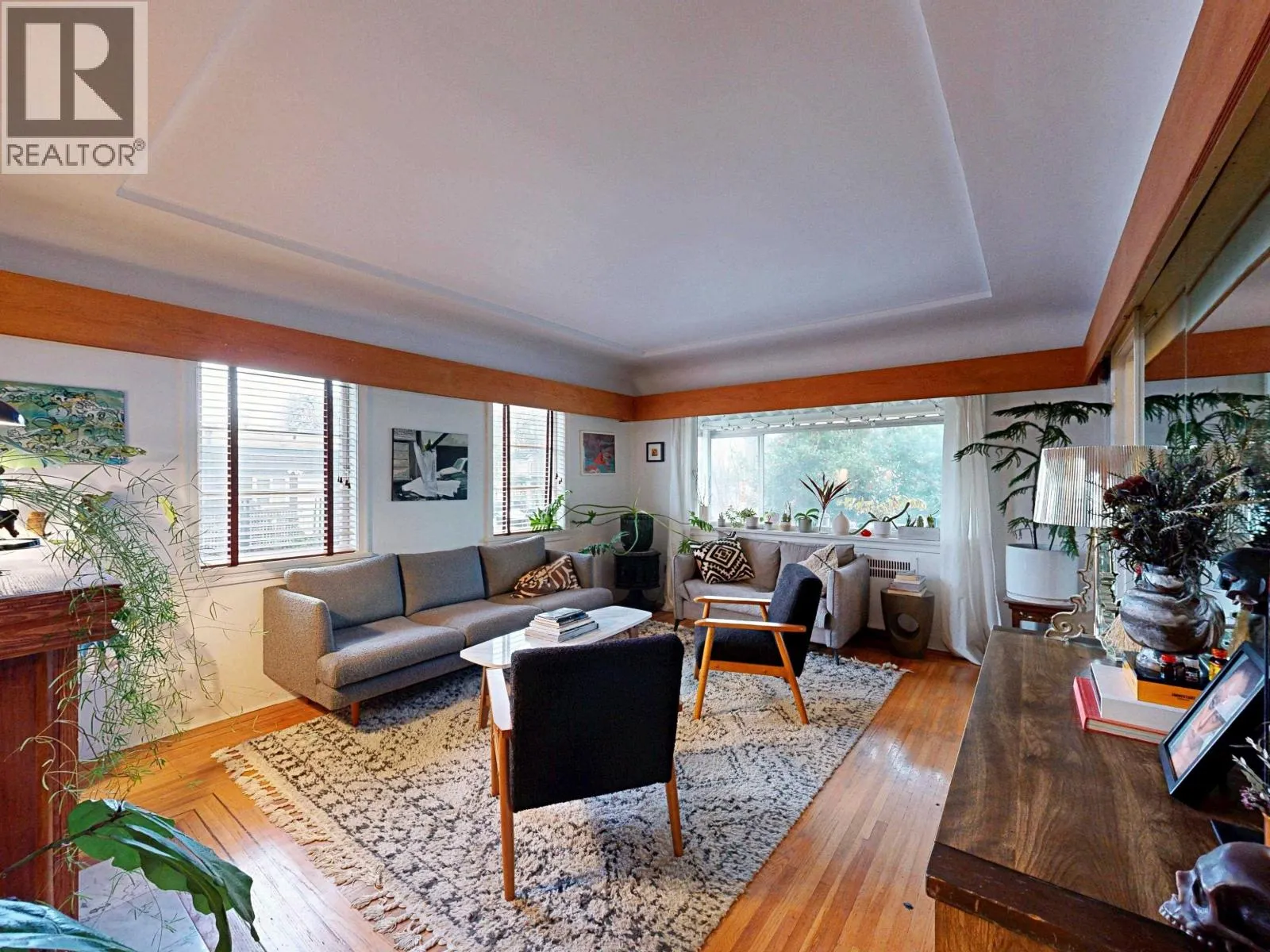 228 E 26TH AVENUE