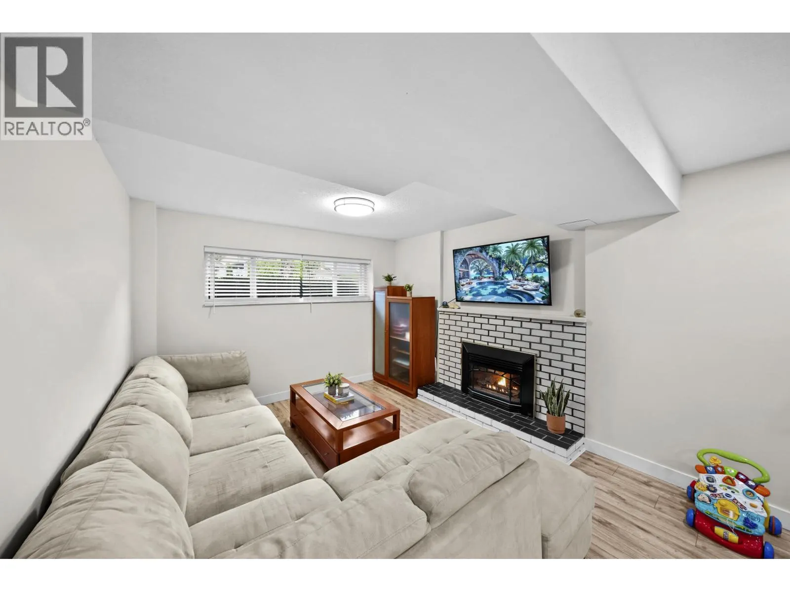 1184 PARKLAND DRIVE