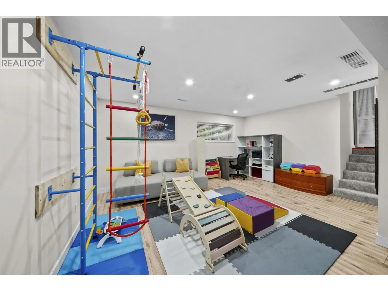 1184 PARKLAND DRIVE