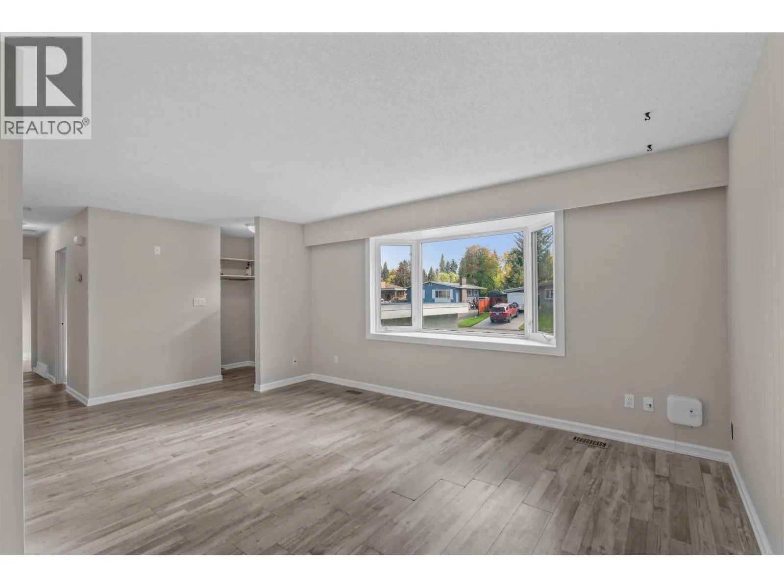 2426 LISGAR CRESCENT