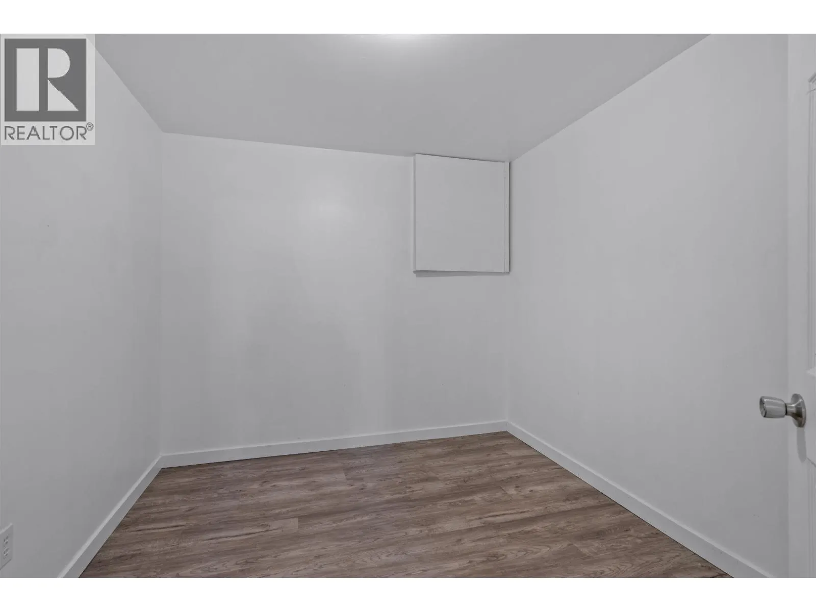 2426 LISGAR CRESCENT
