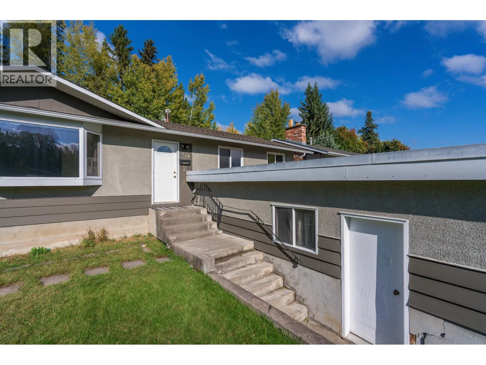 2426 LISGAR CRESCENT