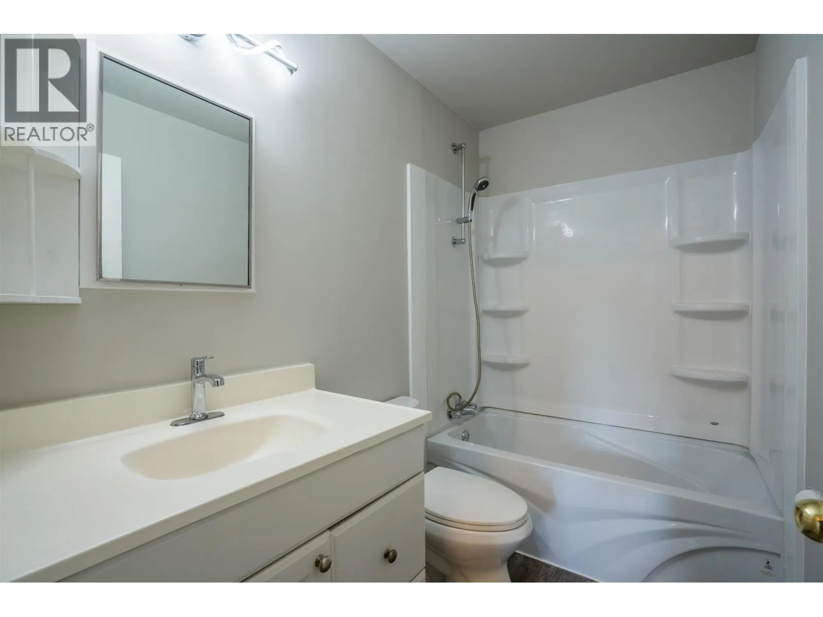 2426 LISGAR CRESCENT