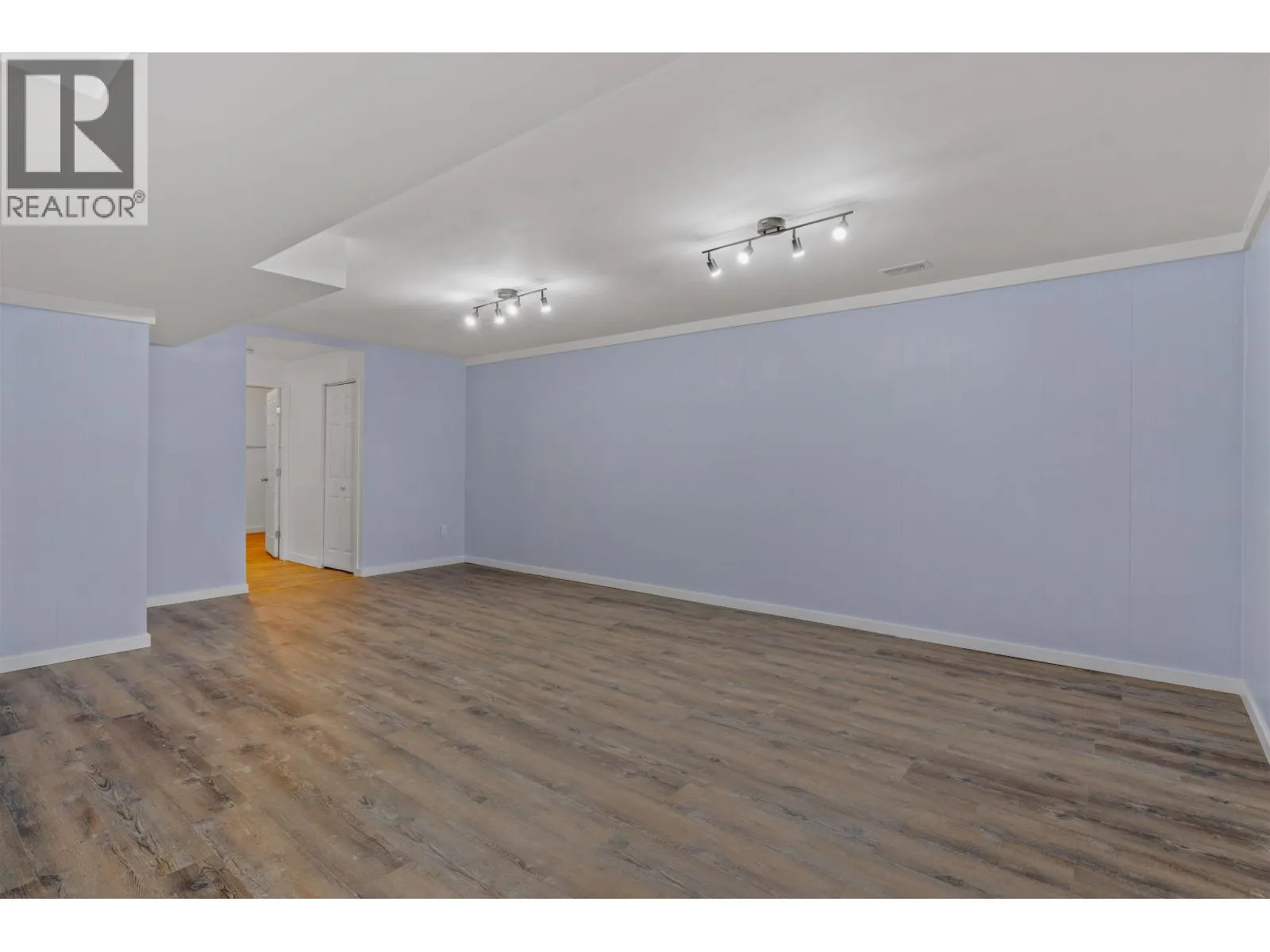 2426 LISGAR CRESCENT