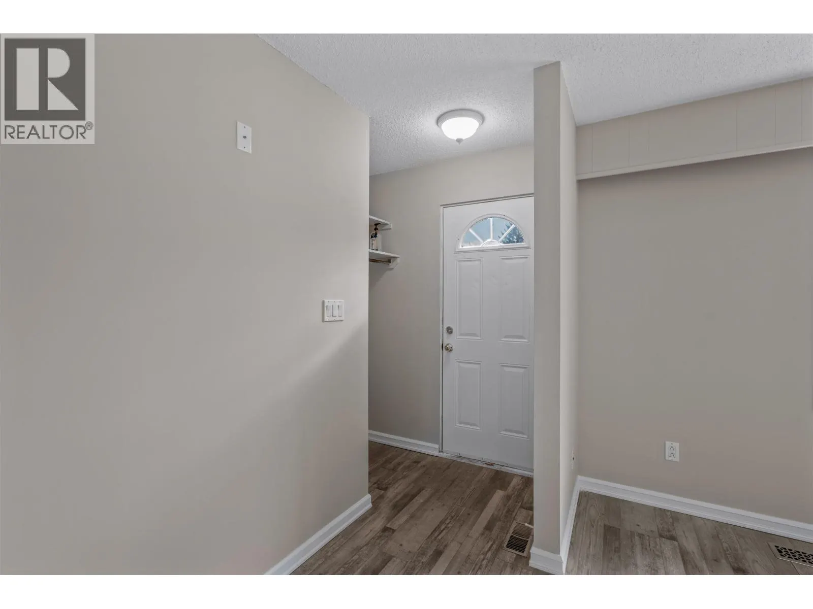 2426 LISGAR CRESCENT