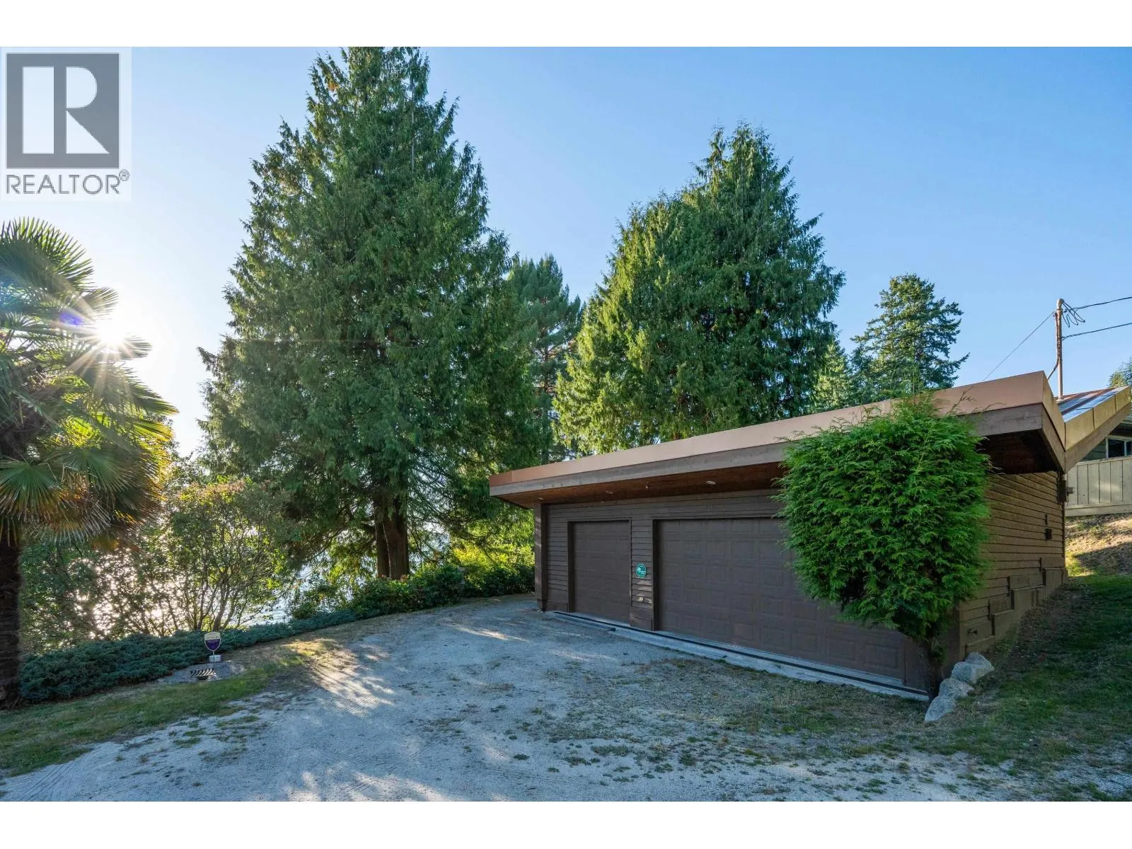 4893 SUNSHINE COAST HIGHWAY