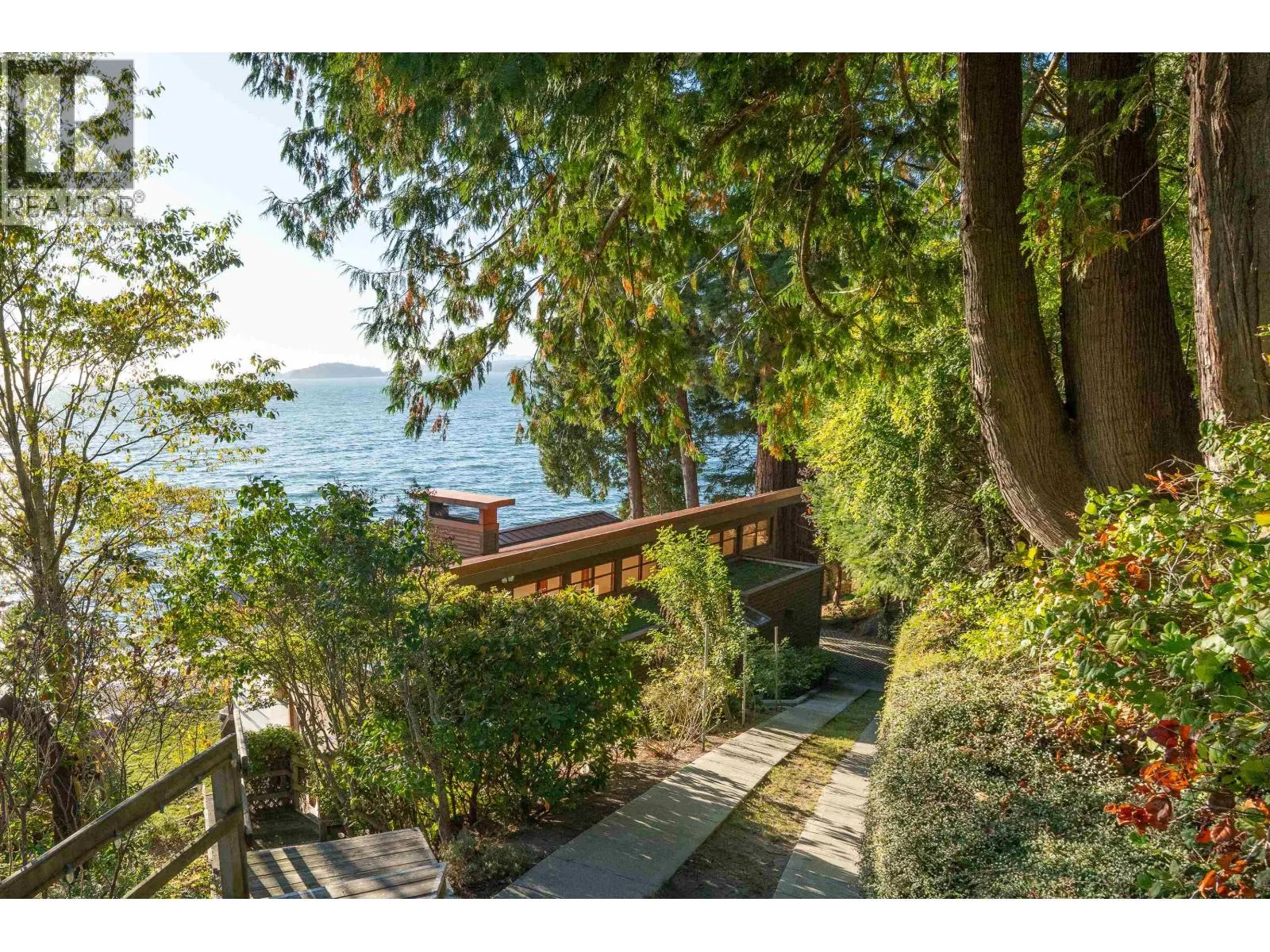 4893 SUNSHINE COAST HIGHWAY