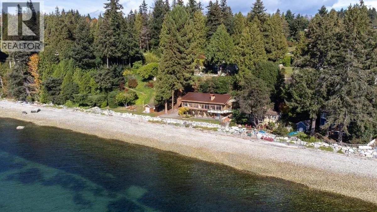 4893 SUNSHINE COAST HIGHWAY