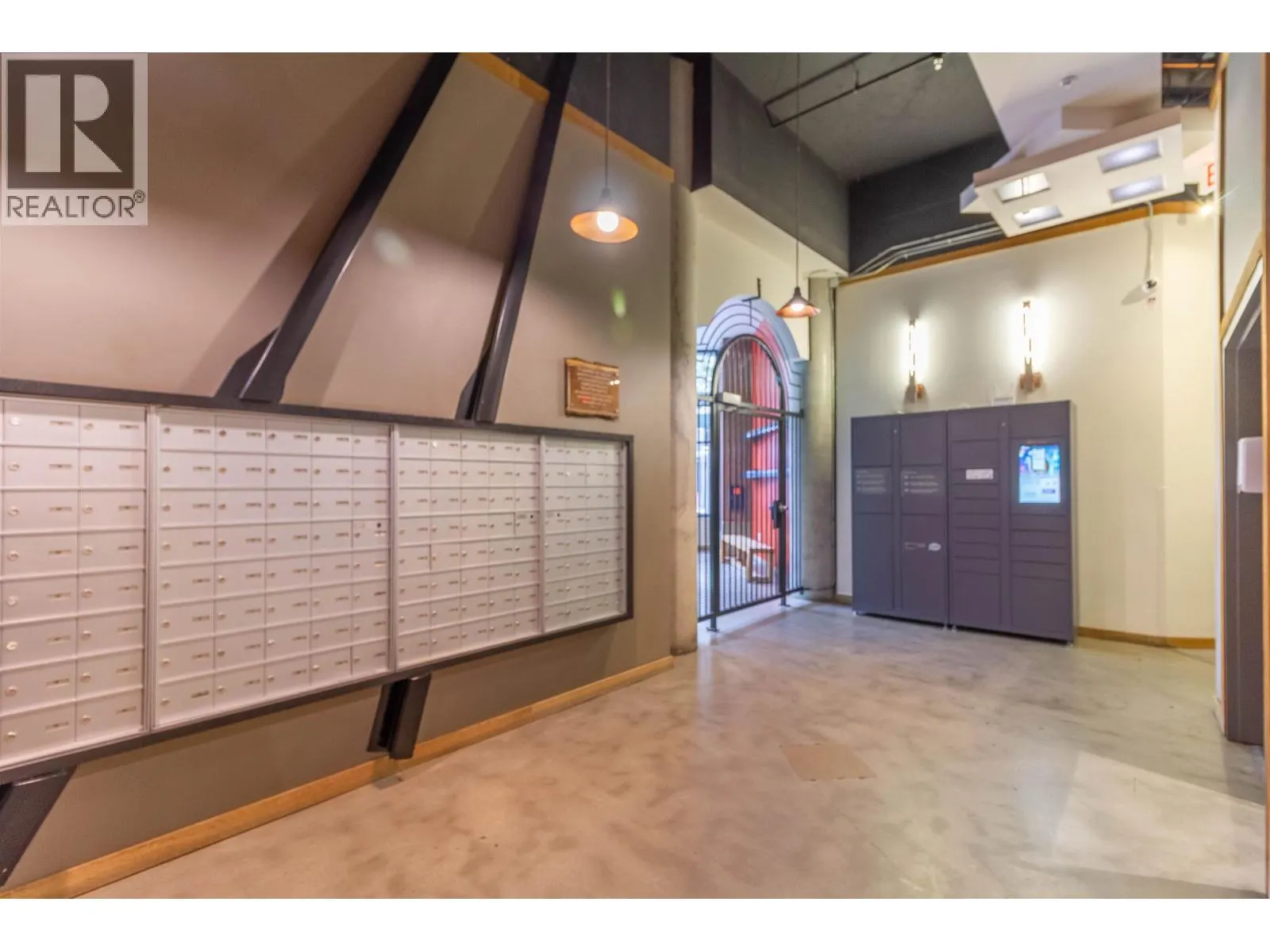602 22 E CORDOVA STREET