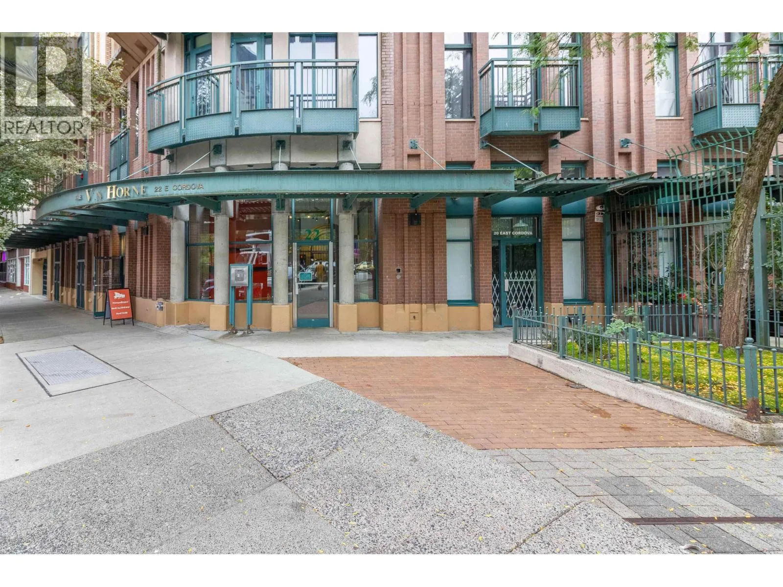 602 22 E CORDOVA STREET