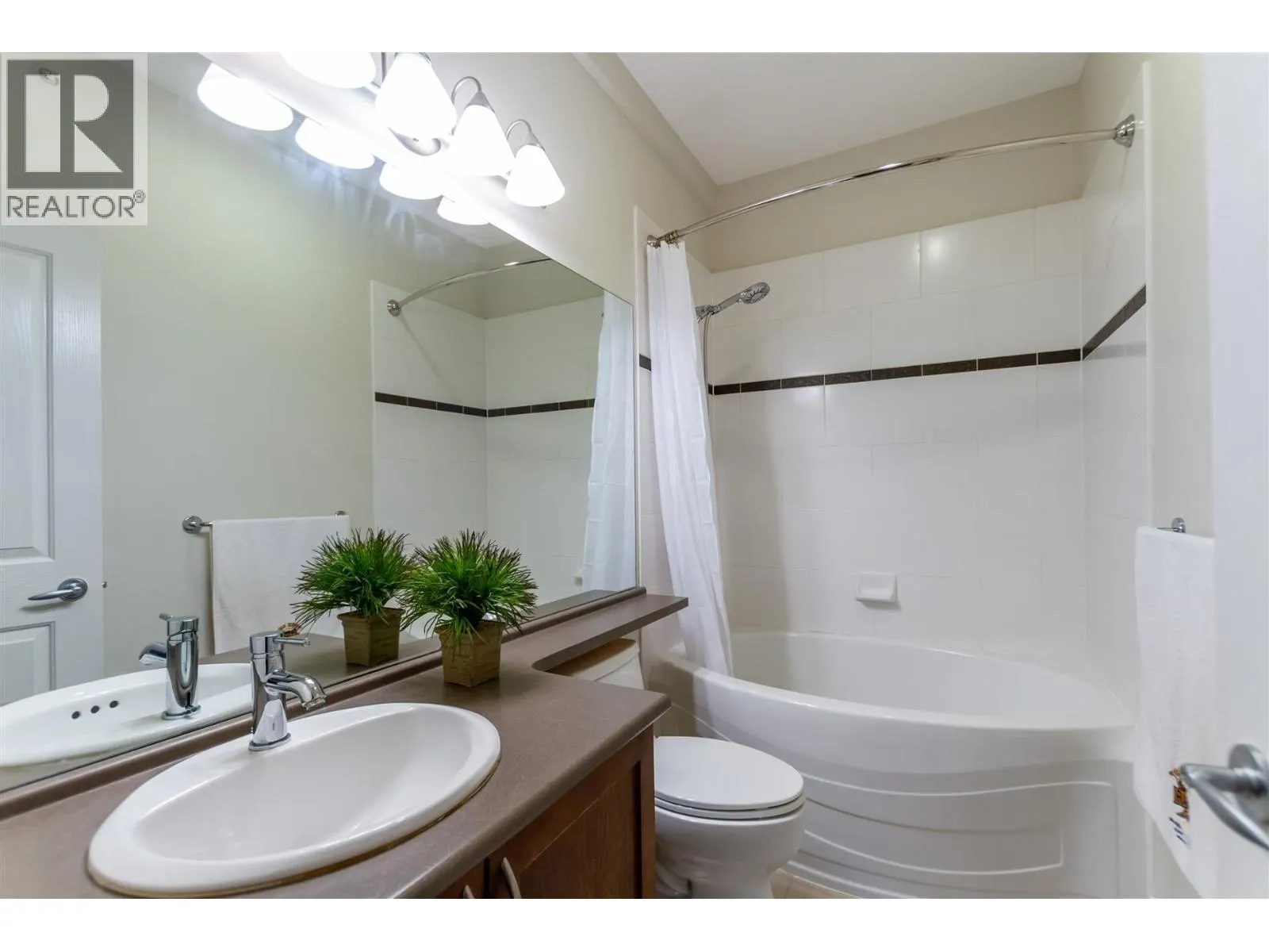 404 2388 WESTERN PARKWAY