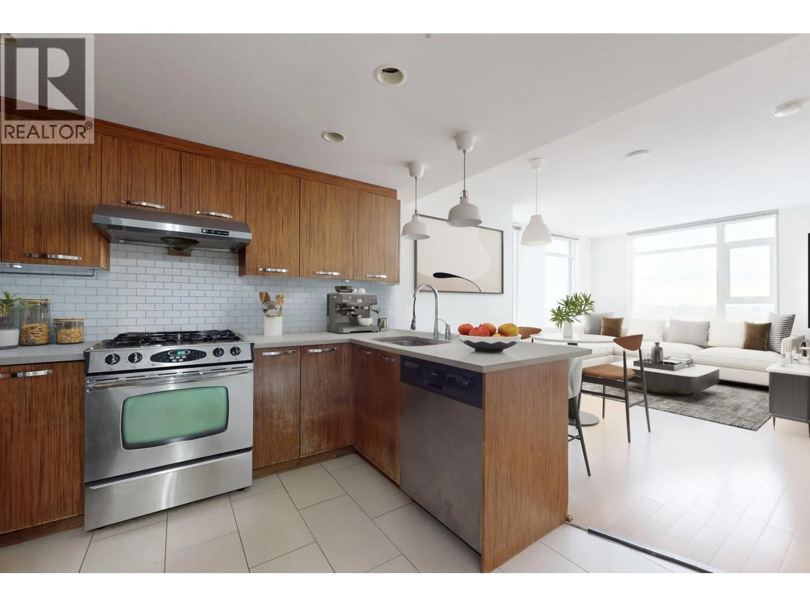 1502 8333 ANDERSON ROAD